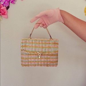 VINTAGE 1960s PASTEL HANDBAG WITH GOLD CHAIN